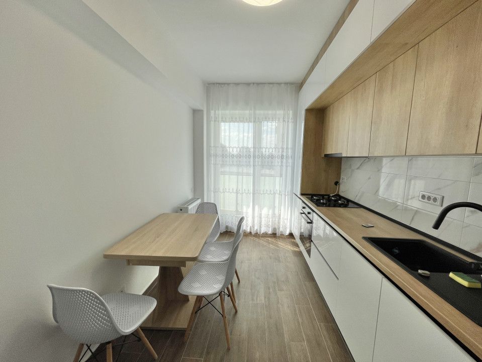 Apartament cu 2 camere Vivamus zona Coresi – fotografia 4 din 13