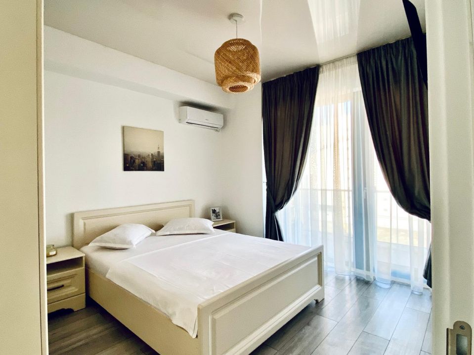 Locuința perfectă la mare 2 camere, design elegant balcon spațios – fotografia 10 din 21