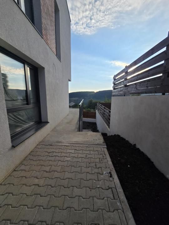 Duplex cu 180 mp utili, terasă panoramică și teren 250 mp | Zona Vivo – fotografia 4 din 13
