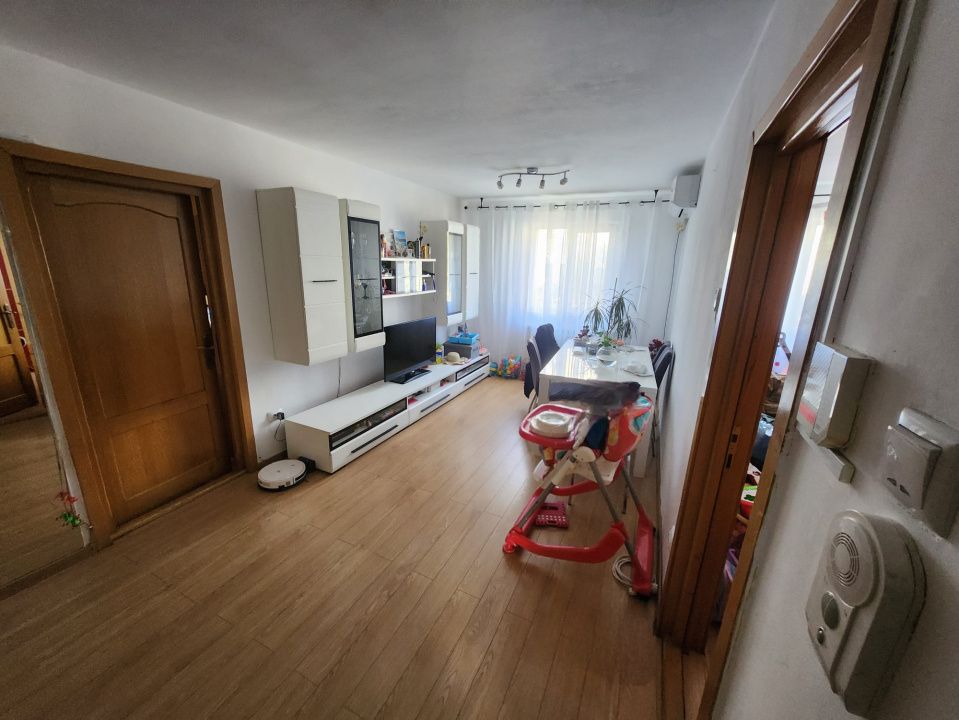 Apartament de vanzare 4 camere si parcare in Manastur, etaj intermediar! – fotografia 3 din 8