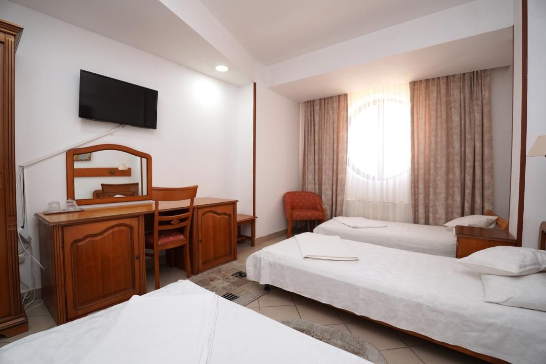 Hotel Sunny - Giurgiu | 24 Hotel Units + Restaurant + 20 Parking + Land 1776sqm – fotografia 18 din 37