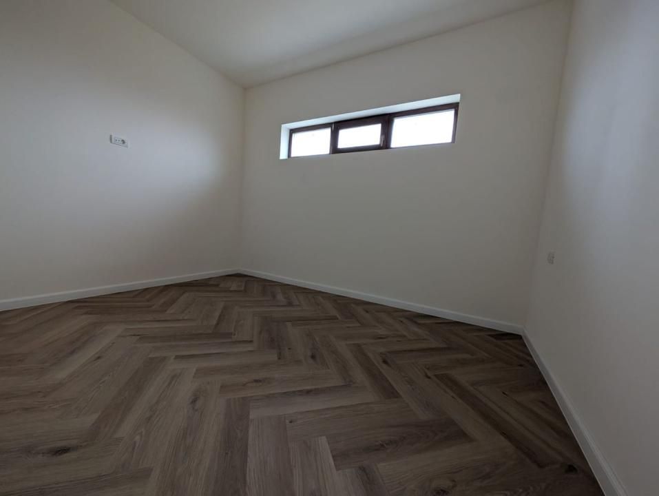 Duplex | Parter | Toate utilitatile | Finisaje premium | Curte generoasa – fotografia 8 din 14