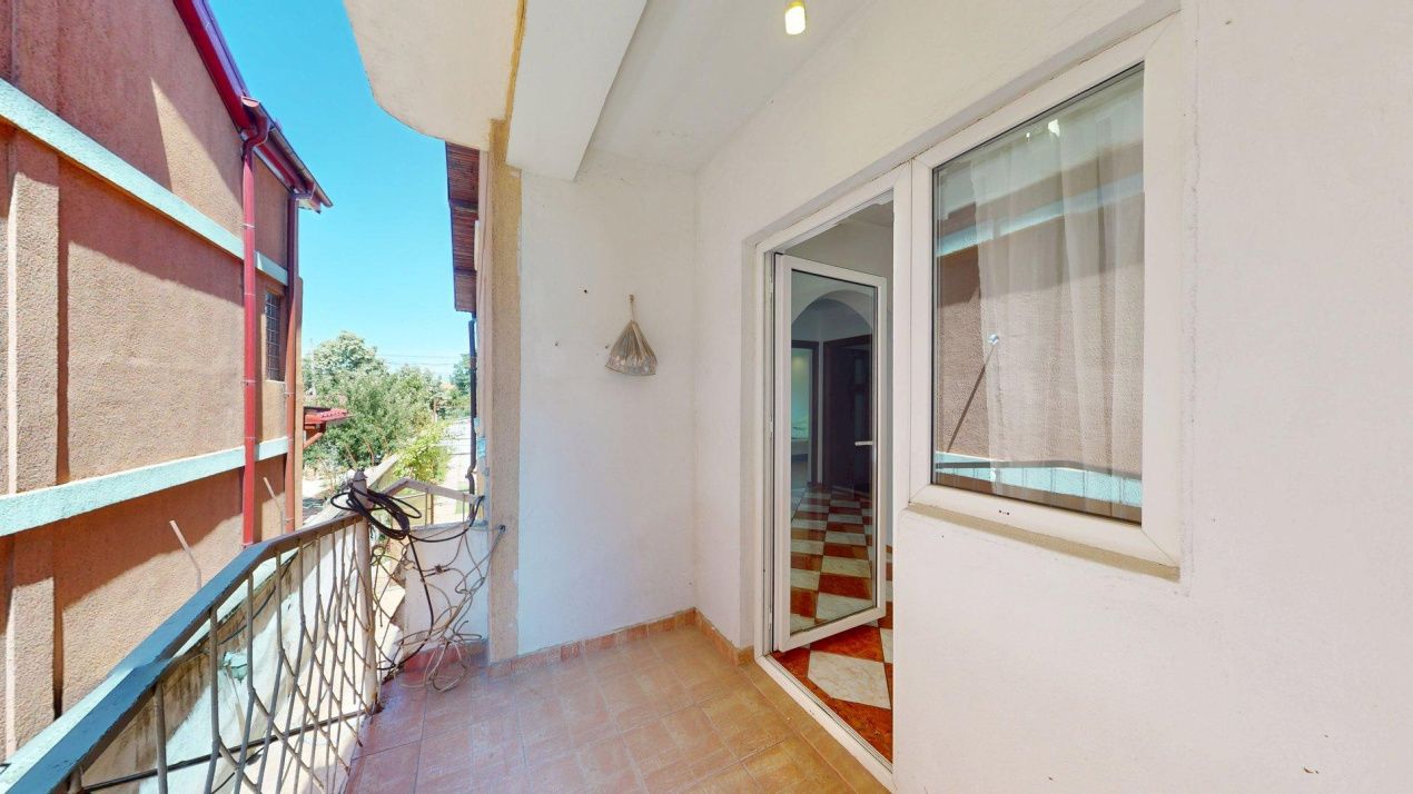 Vila cu 7 camere de inchiriat+ gradina + piscina  Prelungirea  Ghencea – fotografia 26 din 33