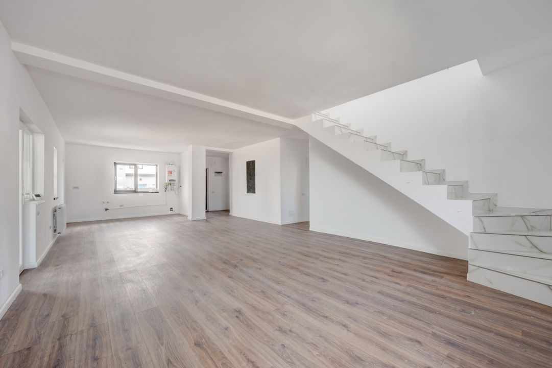 DOMNESTI - INTRAREA FOISORULUI, VILA 245 MP TOTAL, LOT 357 MP! – fotografia 2 din 47