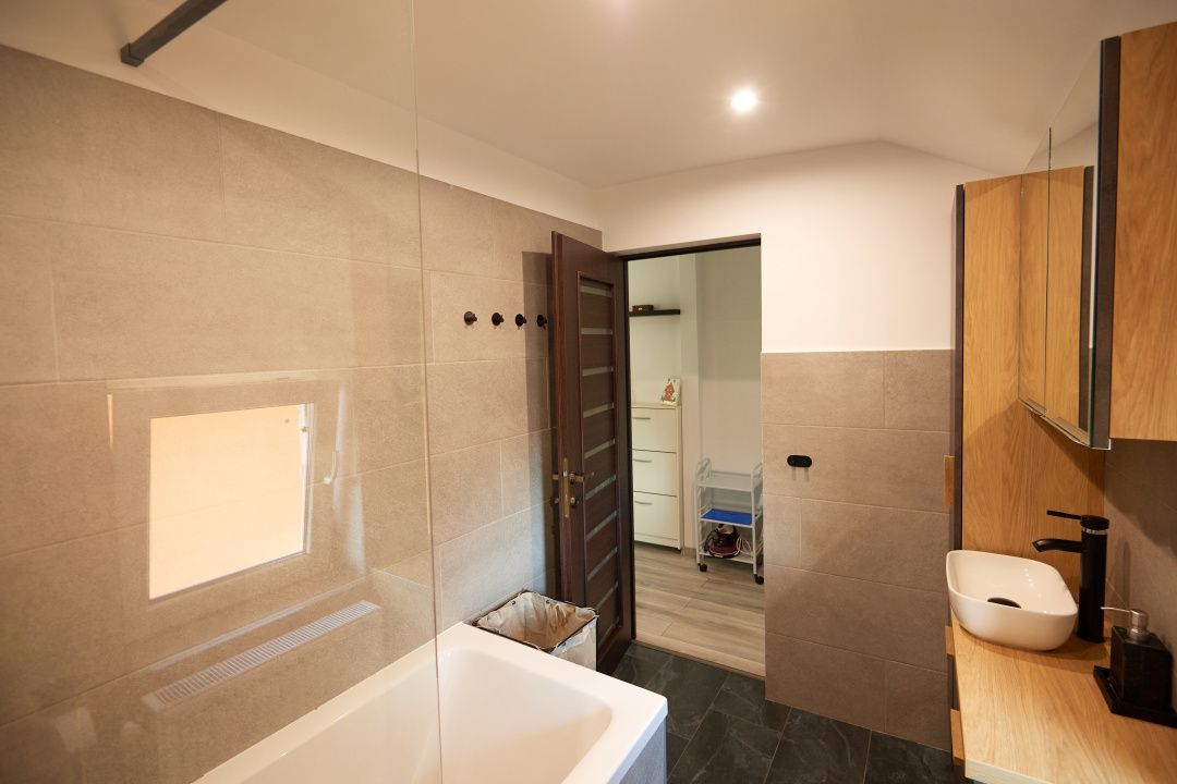 Casa in triplex, 120 mp utili, renovata total, Cuza Voda Floresti – fotografia 9 din 19