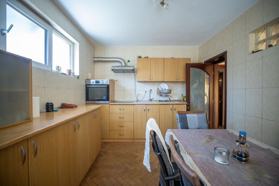 Casă P+1 de vânzare în Năvodari – 250 mp utili, teren 558 mp │Comision 0% – fotografia 6 din 45
