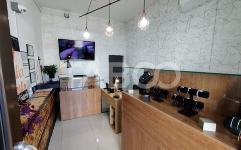 Casa individuala si 4 spatii comerciale cu vad in Orasul de Jos Sibiu