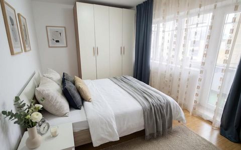 Apartament cu 3 camere langa Palas, intermediar, fara risc, semidecomandat!