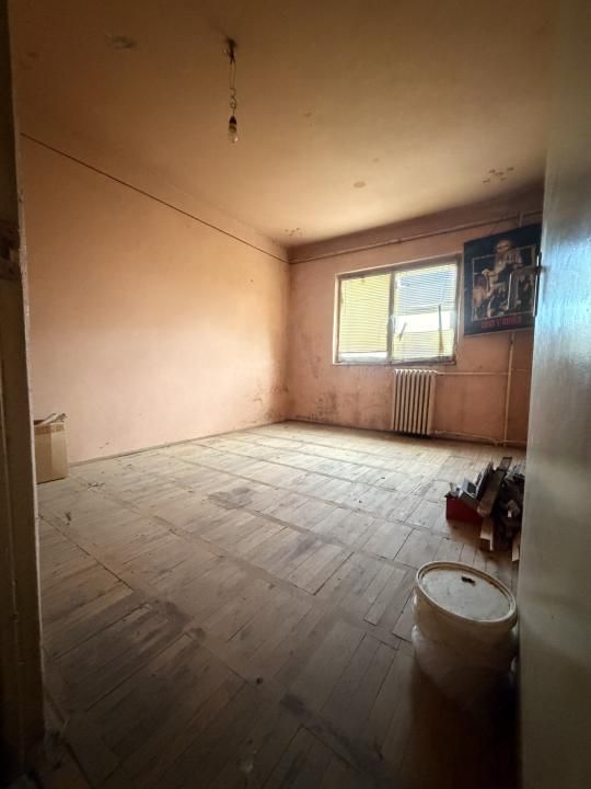 Apartament 3 camere, decomandat, 69 mp utili, etaj 4 -Soarelui – fotografia 1 din 16