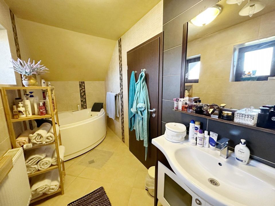 Casa Individuala, P+1, 260 mp, Finisaje Calitative - Sag – fotografia 54 din 65