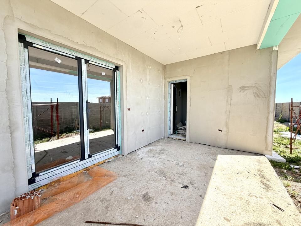 Casa individuala 3 camere, 100 mp utili, 540 mp teren - Sanandrei – fotografia 2 din 11