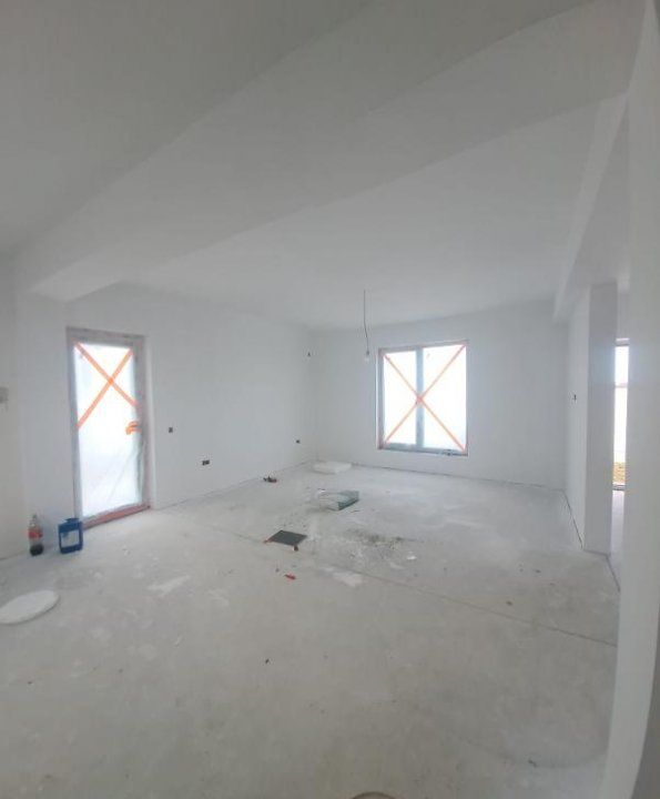 Casa spatioasa,bine compartimentata,ideala pentru familie! Varteju-Magurele – fotografia 8 din 15