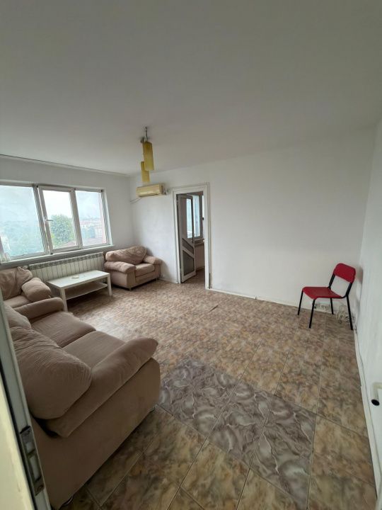 Apartament 2 camere de vânzare în Tomis Nord – semidecomandat, centrală proprie – fotografia 2 din 10