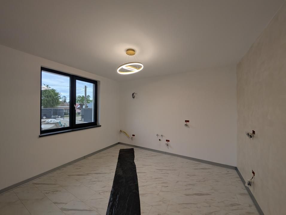 Vila toate utilitățile, încălzire pardoseală, Serbanesti – fotografia 13 din 17
