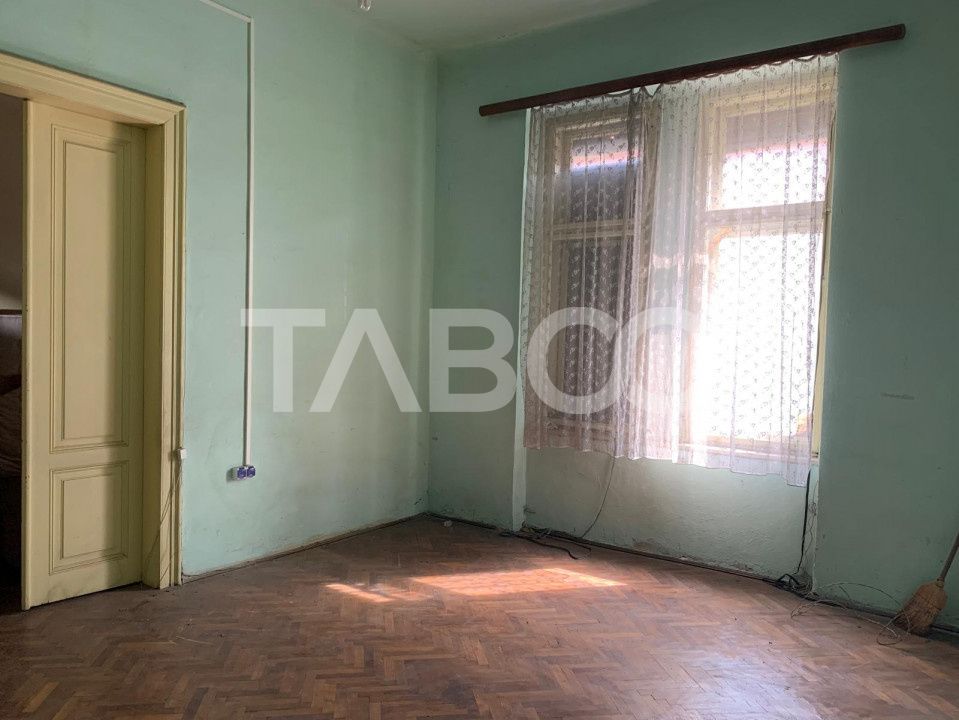 Spatiu de birouri de vanzare 70 mp cu 3 camere in Centru Sibiu – fotografia 1 din 3