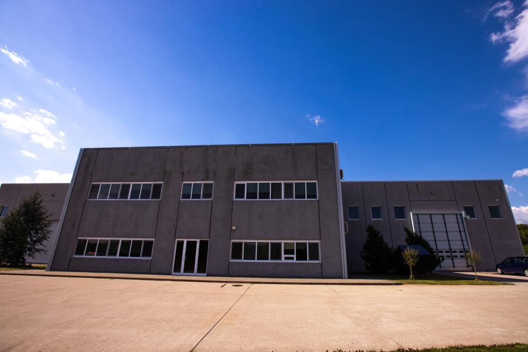 Hală industrială premium de vânzare | 5.100 mp construiți | Teren 25.000 mp – fotografia 3 din 8