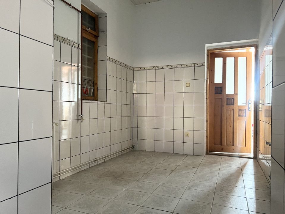 Apartament 3 camere, 93mp Utili, Terasa 9mp, parter - Iosefin – fotografia 4 din 11