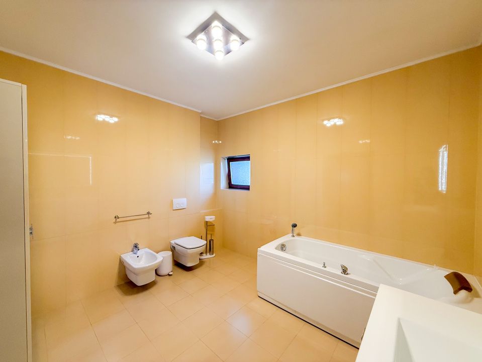 Casă elegantă, 203 mp utili + 500 mp teren - Pictor Brana, Şelimbăr, Sibiu – fotografia 21 din 28