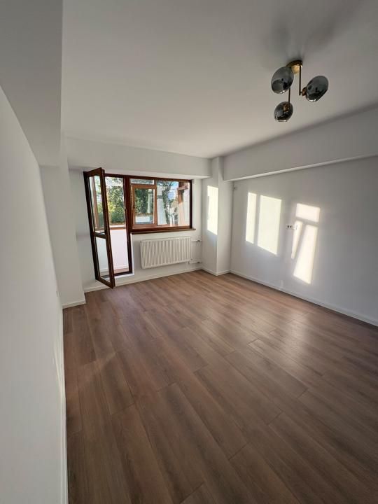 3 Camere | 70 mp | 2 Băi | Renovat | 9 min Metrou Gorjului – fotografia 1 din 10