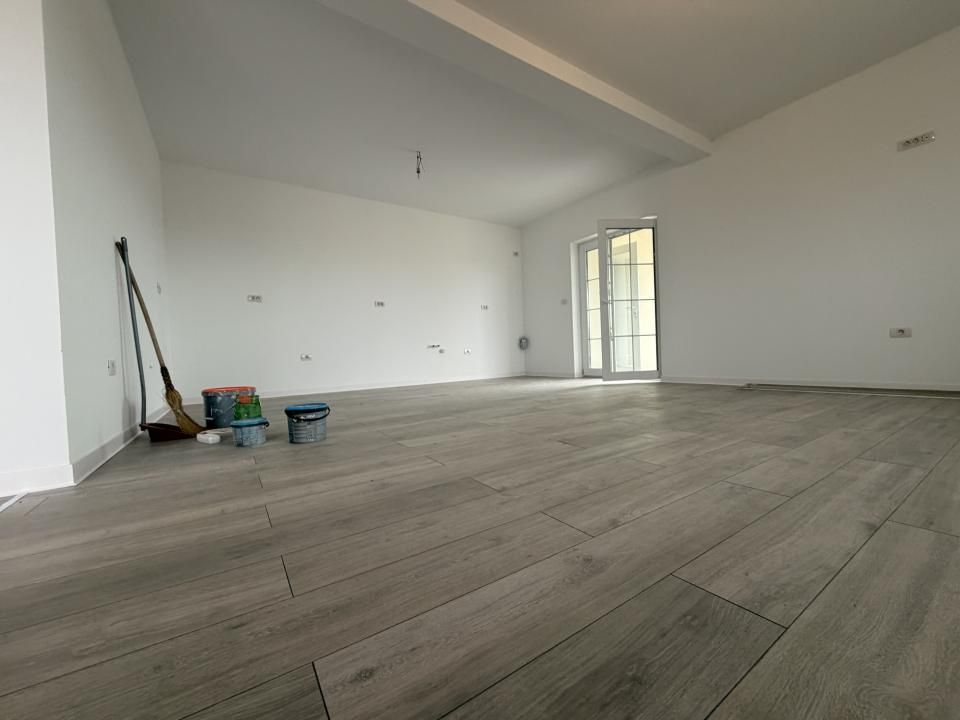 Duplex cu 3 camere, 80 mp utili, 16 mp terasa, 463 mp teren - Sag – fotografia 7 din 12