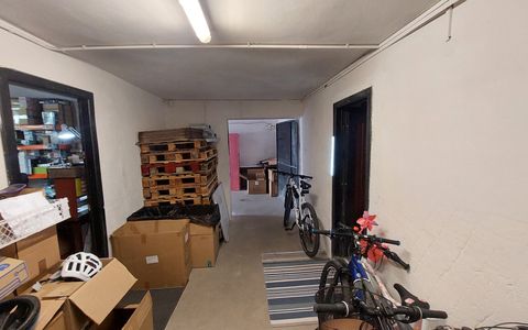 Spatiu comercial - briouri de inchiriat zona Ampoi 3