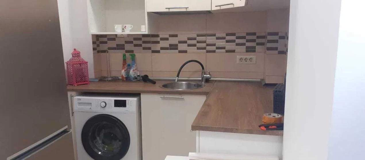 Vand apartament spațios 3 camere în centrul București – fotografia 2 din 4