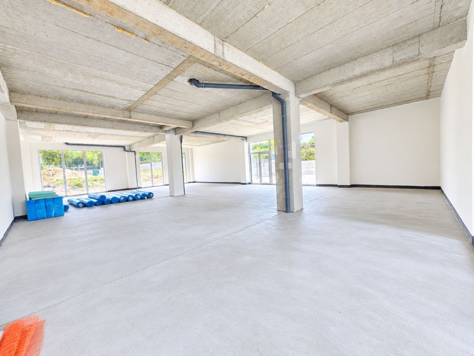 Spațiu comercial 177 mp + terasă 100 mp | Alimentație publică | 4 parcări | – fotografia 4 din 7