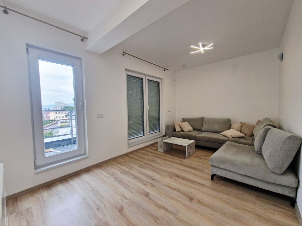 Casa moderna in Dambul Rotund – fotografia 5 din 13
