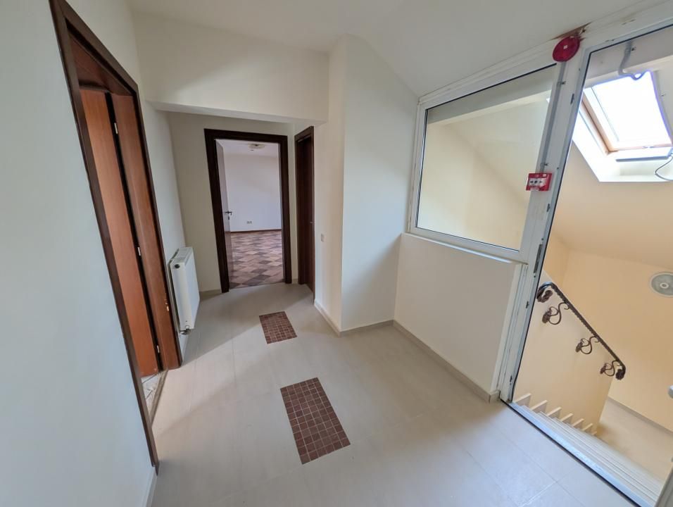 Casa 5 camere 220mp | 0 comision | Tunari central | 200mp teren – fotografia 21 din 47