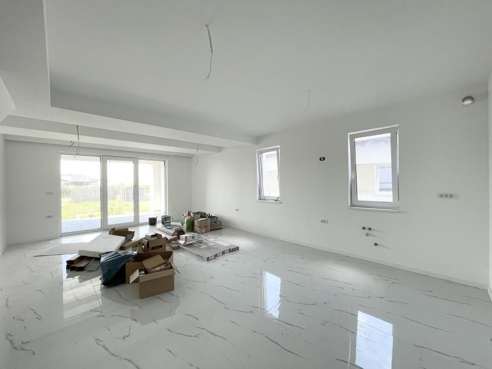 Duplex 115mp utili cu 4 camere, despartit prin camera tehnica - Urseni – fotografia 2 din 12