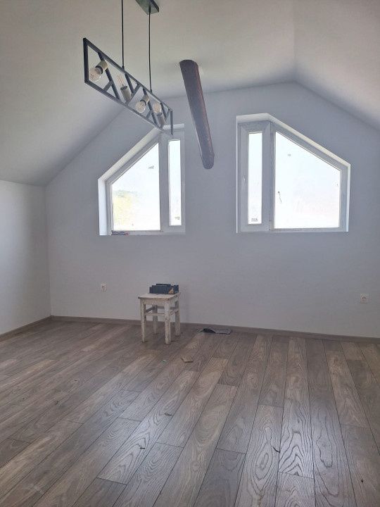 Casă finisată, 140 mp utili, teren 1.000 mp | intrare Câmpenești – fotografia 4 din 9