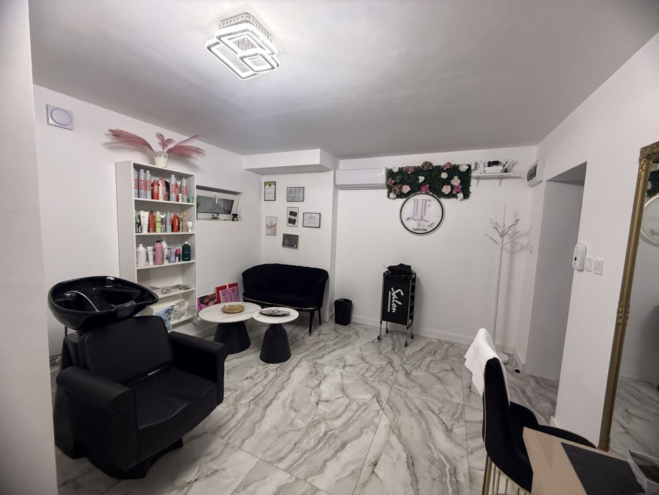 Camera, 21.2 mp, cartier Rovine, zona Nicolae Iorga – fotografia 1 din 4