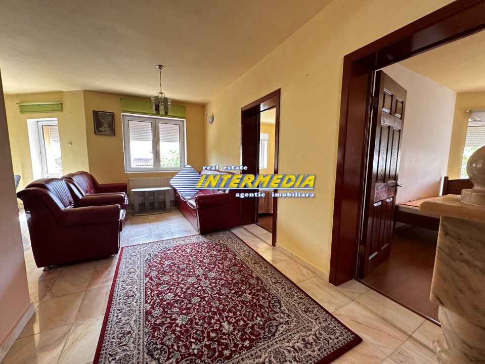 Vanzare Casa D+P+2E+Pod cu 10 camere, garaj si curte în zona Cetate, Alba Iulia – fotografia 32 din 52