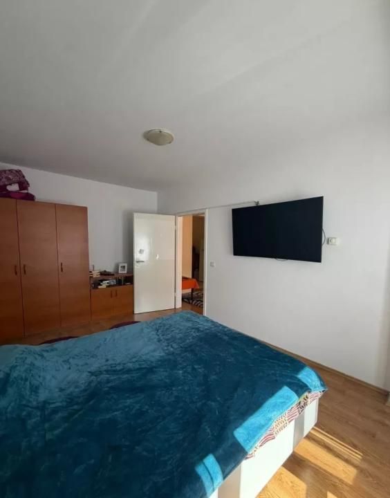 Apartament cu doua camere, 37.11 mp, etaj intermediar, zona Edgar Quinet – fotografia 1 din 8