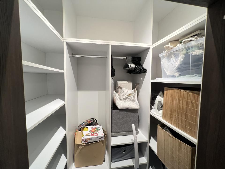 Apartament-2 camere-decomandat-mobilat-utilat-etaj 1-parcare-2 balcoane – fotografia 9 din 13