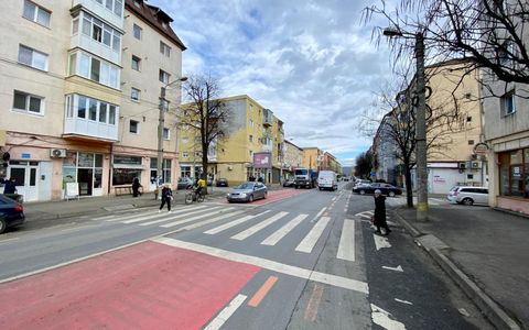 Apartament la mansarda cu 2 camere in Vasile Aaron