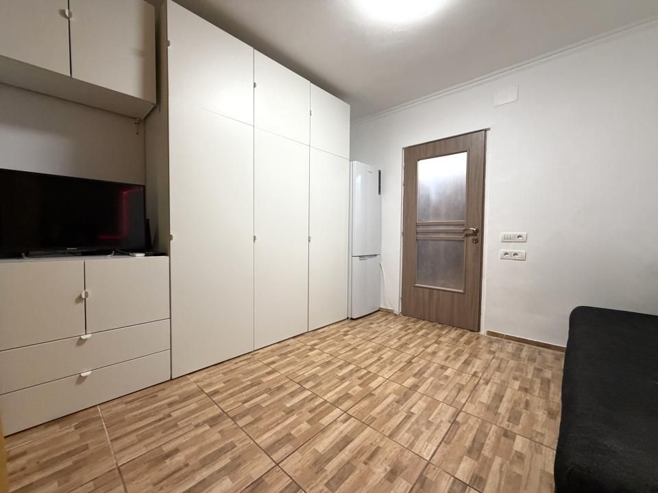 Apartament 1 camera, renovat si utilat complet, etaj 4-Lunei – fotografia 3 din 6