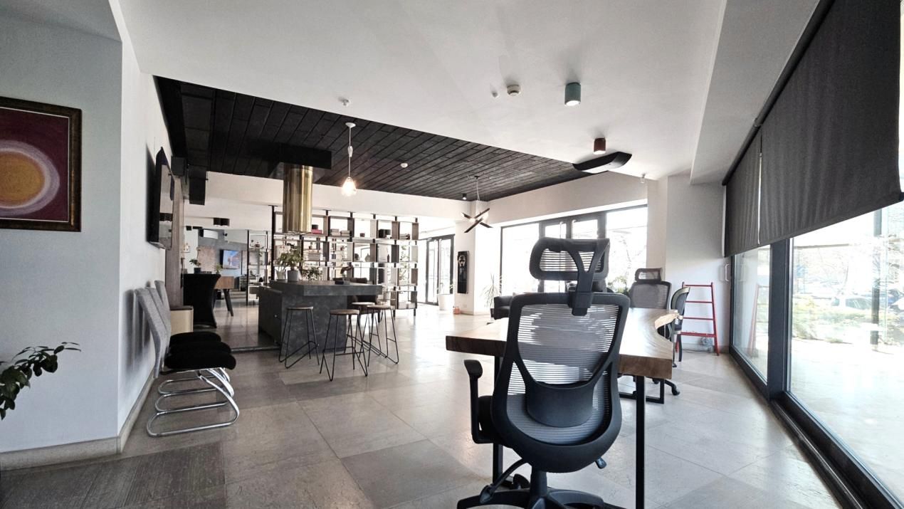 Comercial Premium | Showroom | Ultracentral | Corneliu Coposu – fotografia 13 din 25