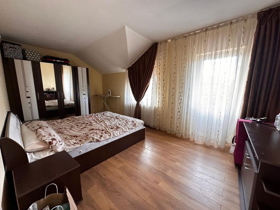 Casa in Centru finisata, mobilata, utilata complet – fotografia 12 din 26