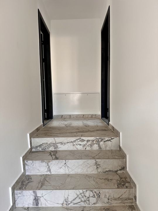 CASA DE VANZARE I 246 MP UTILI I TEREN 446 MP I COMPARTIMENTATA IN 5 APARTAMENTE – fotografia 26 din 28