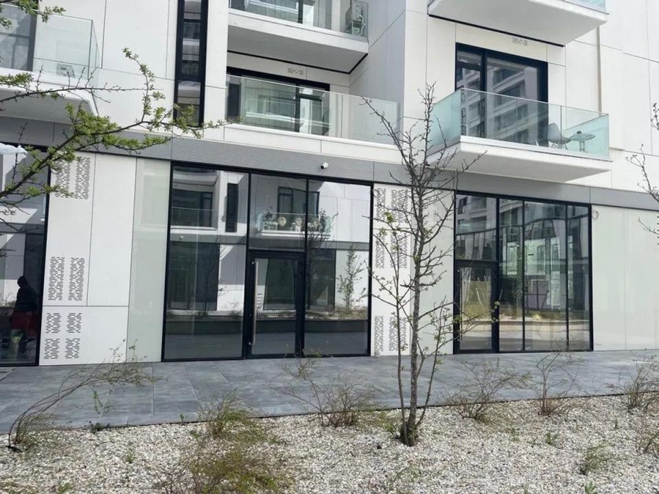 Spatiu Comercial | Cotroceni | vitrina 7mp | Locuri Parcare – fotografia 1 din 8