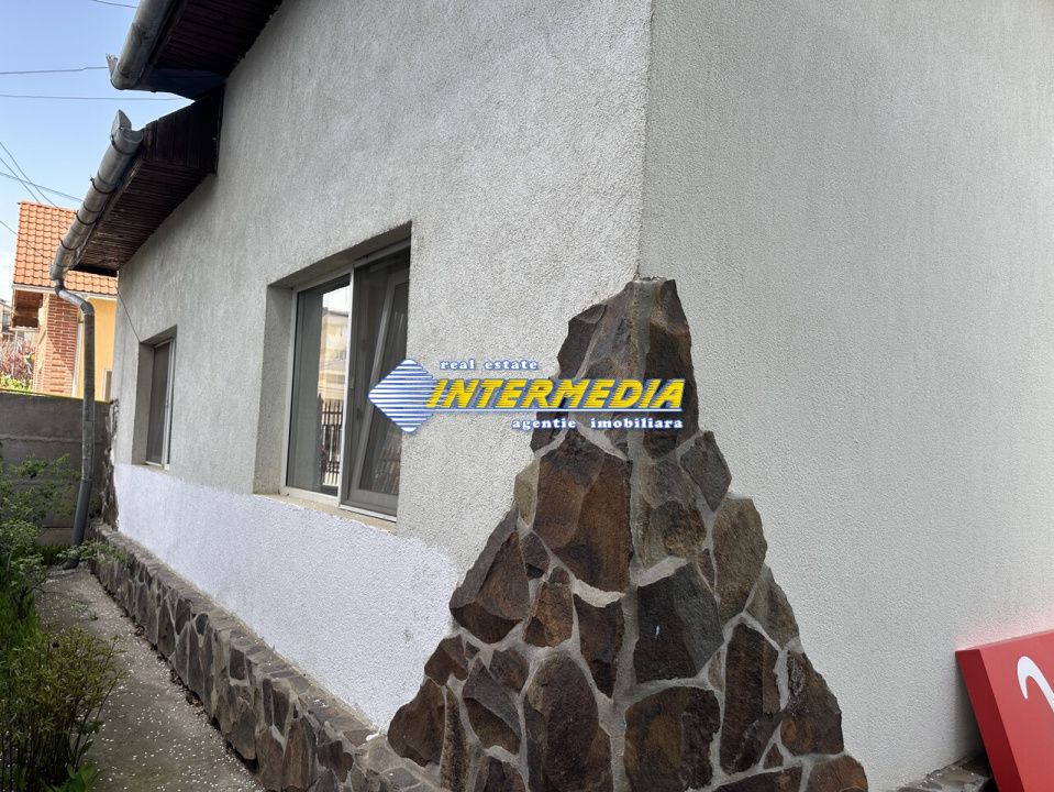 Proprietate 2 case curte pavata Teren 700 mp Hotel CETATE gard utilitati – fotografia 25 din 28