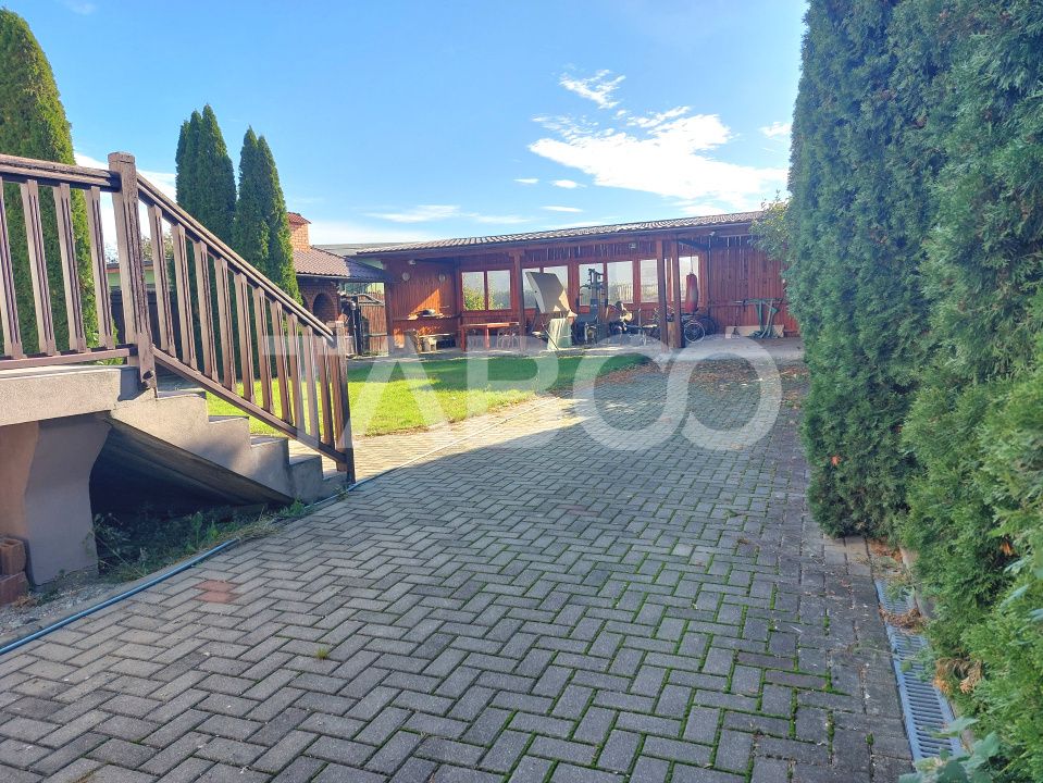 Casa 200 mpu 4 camere curte si gradina zona linistita Talmaciu – fotografia 13 din 27