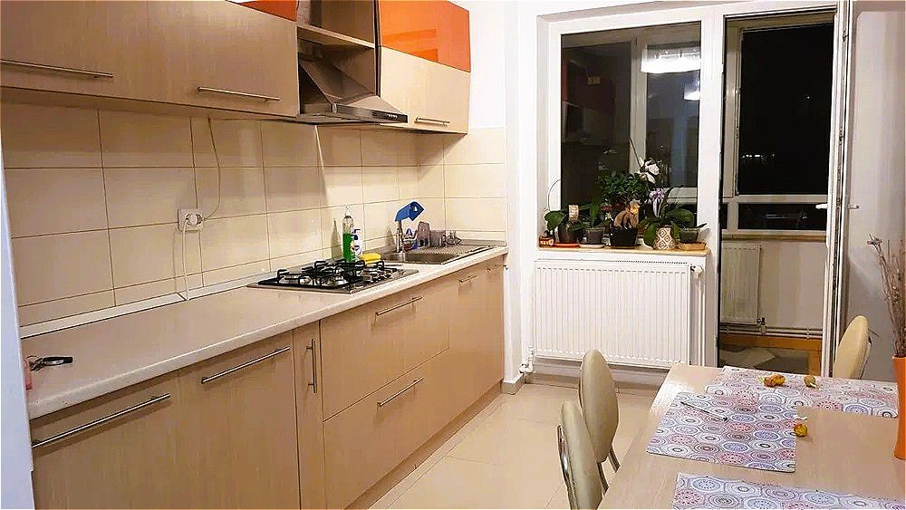 Comision 0 - Apartament 3 Camere - Loc de Parcare Primarie - Zona Centrala – fotografia 5 din 8