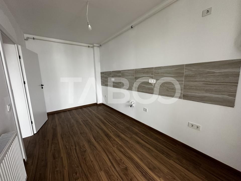 Apartament de vanzare 3 camere 2 bai logie balcon zona Brana Selimbar – fotografia 4 din 7