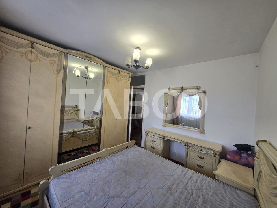 Apartament 2 camere de inchiriat 52mp decomandat balcon Strand Sibiu – fotografia 9 din 12