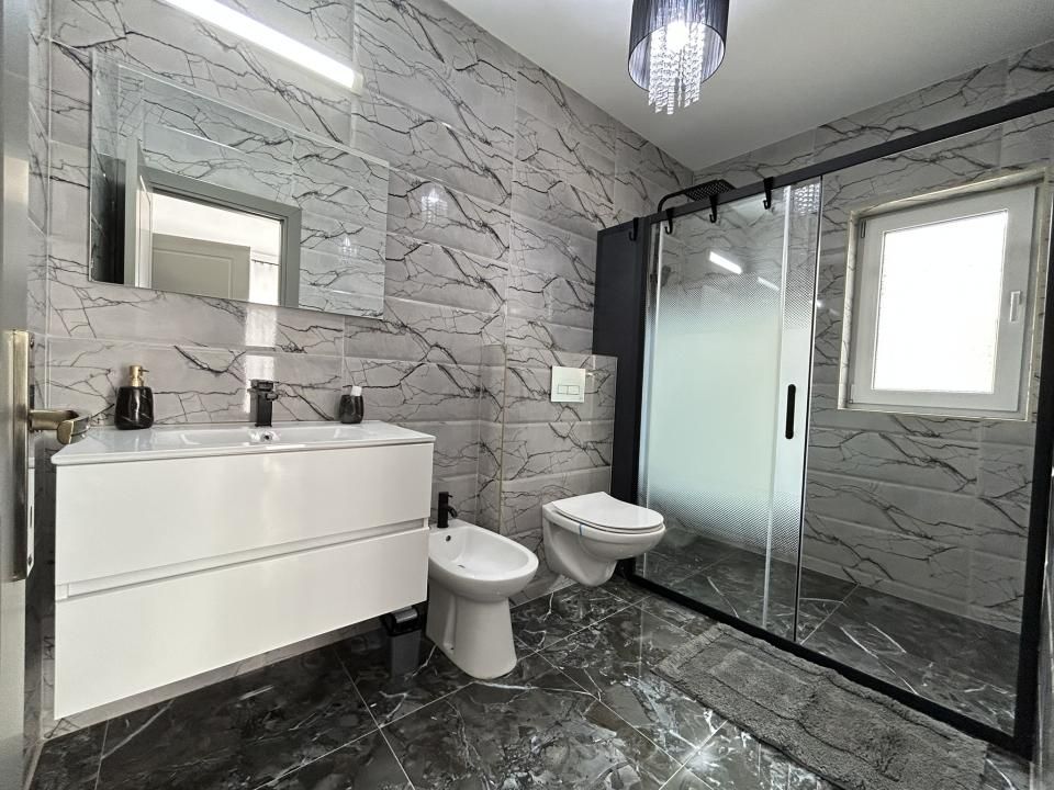 Casă individuală, 5 camere, 3 băi, mobilată complet — Bucium, Iași – fotografia 15 din 17