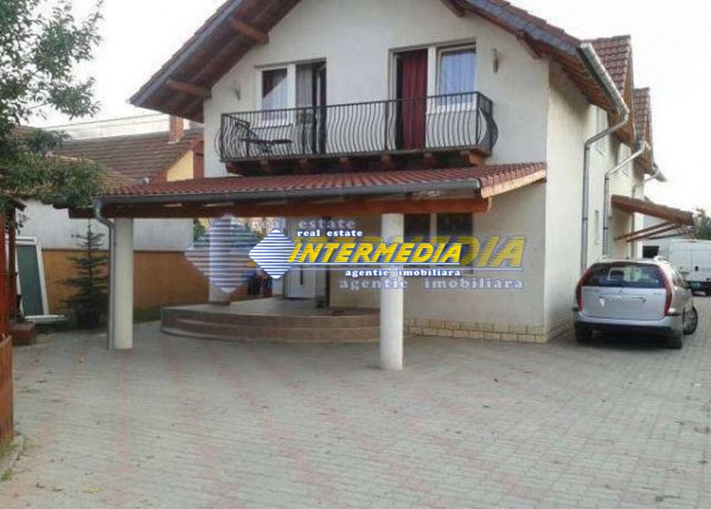 Casa de vanzare I in Alba Iulia I 7 camere I cu 1500 mp teren I 3 Garaje I – fotografia 2 din 8