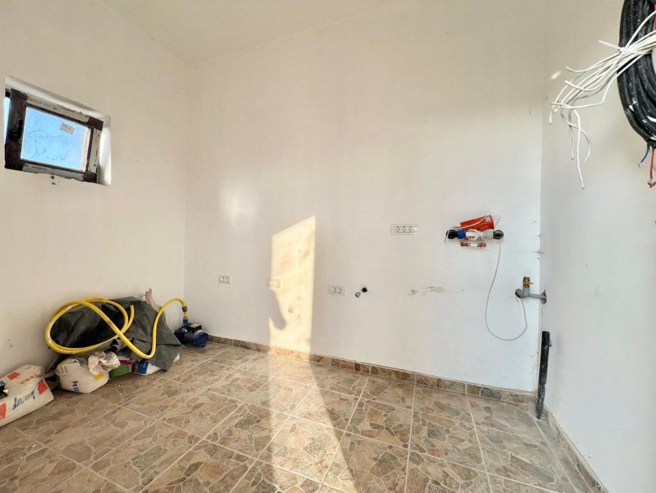 Casa individuala de vanzare cu 4 camere si teren de 532 mp, zona Remetea Mare – fotografia 10 din 14