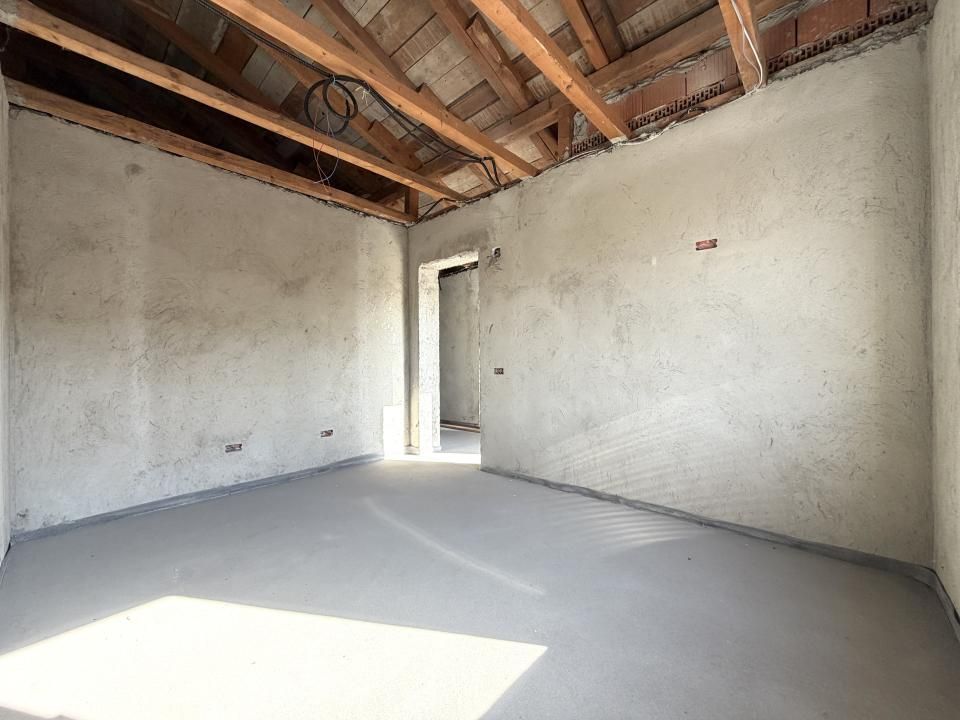 Duplex 5 camere, 3 bai, 120mp utili, 290mp teren-Ghiroda – fotografia 8 din 17